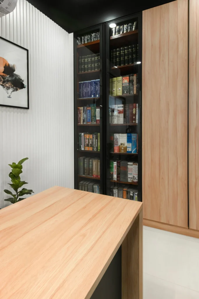 Muchroom Mr. Taori Office Interior 06